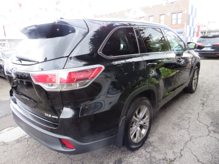 2015 Toyota Highlander XLE AWD V6, available for sale in Middle Village, New York | Road Masters II INC. Middle Village, New York 2015 Toyota Highlander XLE AWD V6, available for sale in Middle Village, New York | Road Masters II INC. Middle Village, New York