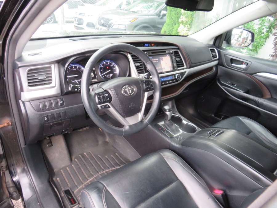 2015 Toyota Highlander XLE AWD V6, available for sale in Middle Village, New York | Road Masters II INC. Middle Village, New York 2015 Toyota Highlander XLE AWD V6, available for sale in Middle Village, New York | Road Masters II INC. Middle Village, New York