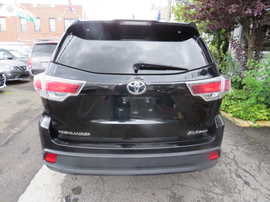 2015 Toyota Highlander XLE AWD V6, available for sale in Middle Village, New York | Road Masters II INC. Middle Village, New York 2015 Toyota Highlander XLE AWD V6, available for sale in Middle Village, New York | Road Masters II INC. Middle Village, New York