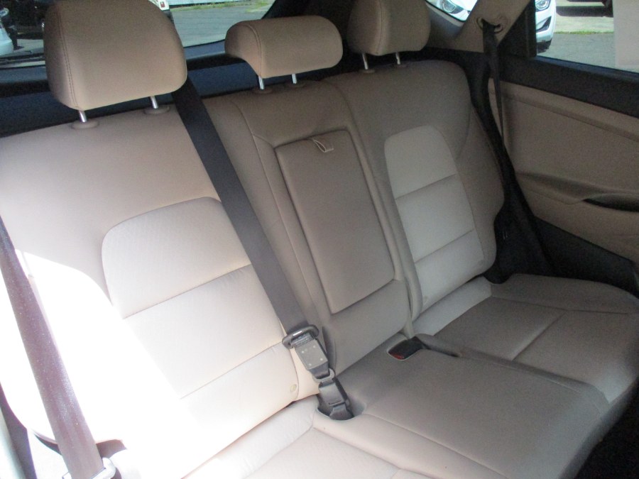2017 Hyundai Tucson SE AWD, available for sale in Meriden, Connecticut | Cos Central Auto. Meriden, Connecticut 2017 Hyundai Tucson SE AWD, available for sale in Meriden, Connecticut | Cos Central Auto. Meriden, Connecticut