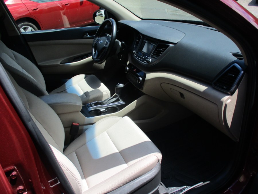 2017 Hyundai Tucson SE AWD, available for sale in Meriden, Connecticut | Cos Central Auto. Meriden, Connecticut 2017 Hyundai Tucson SE AWD, available for sale in Meriden, Connecticut | Cos Central Auto. Meriden, Connecticut