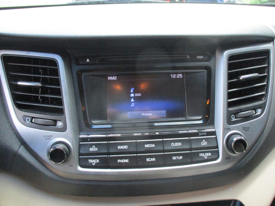 2017 Hyundai Tucson SE AWD, available for sale in Meriden, Connecticut | Cos Central Auto. Meriden, Connecticut 2017 Hyundai Tucson SE AWD, available for sale in Meriden, Connecticut | Cos Central Auto. Meriden, Connecticut