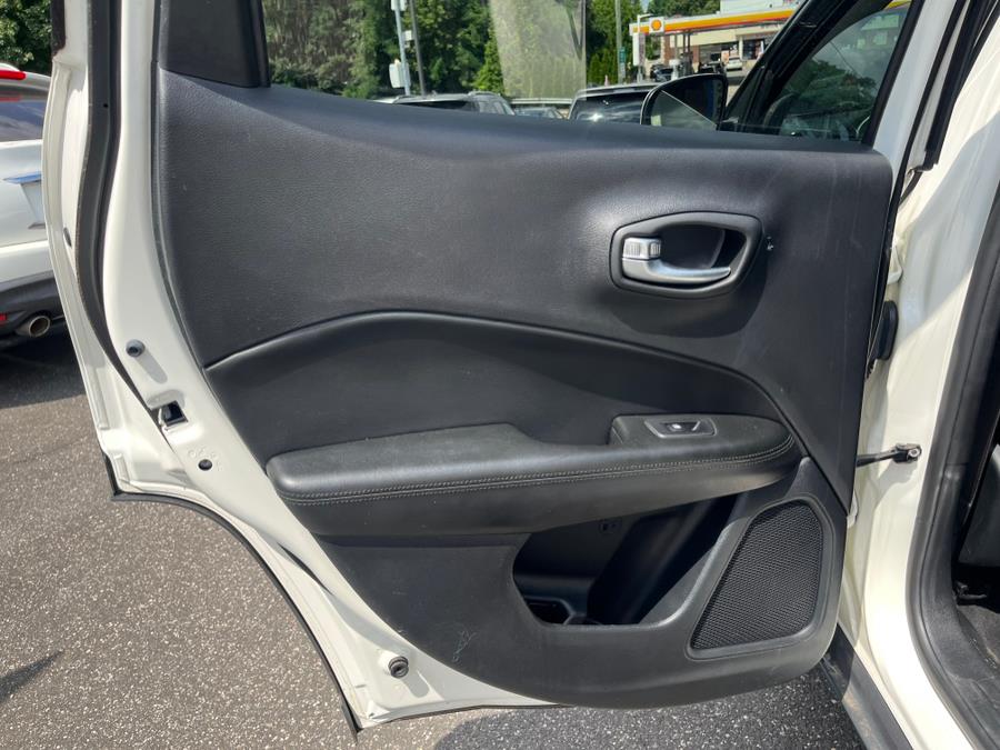 2019 Jeep Compass Altitude 4x4 CLEAN CARFAX!!!, available for sale in Rosedale, New York | Sunrise Auto Sales. Rosedale, New York 2019 Jeep Compass Altitude 4x4 CLEAN CARFAX!!!, available for sale in Rosedale, New York | Sunrise Auto Sales. Rosedale, New York