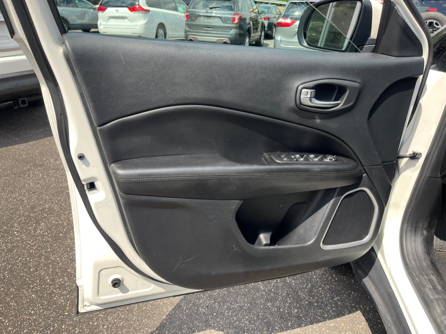 2019 Jeep Compass Altitude 4x4 CLEAN CARFAX!!!, available for sale in Rosedale, New York | Sunrise Auto Sales. Rosedale, New York 2019 Jeep Compass Altitude 4x4 CLEAN CARFAX!!!, available for sale in Rosedale, New York | Sunrise Auto Sales. Rosedale, New York