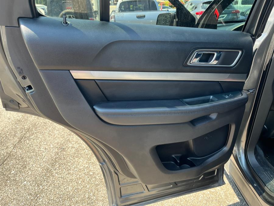 2018 Ford Explorer XLT 4WD, available for sale in Rosedale, New York | Sunrise Auto Sales. Rosedale, New York 2018 Ford Explorer XLT 4WD, available for sale in Rosedale, New York | Sunrise Auto Sales. Rosedale, New York