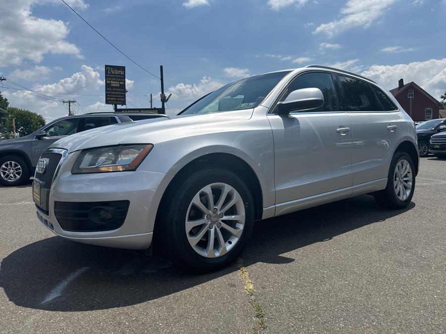 2011 Audi Q5 quattro 4dr 2.0T Premium, available for sale in Little Ferry, New Jersey | Victoria Preowned Autos Inc. Little Ferry, New Jersey 2011 Audi Q5 quattro 4dr 2.0T Premium, available for sale in Little Ferry, New Jersey | Victoria Preowned Autos Inc. Little Ferry, New Jersey