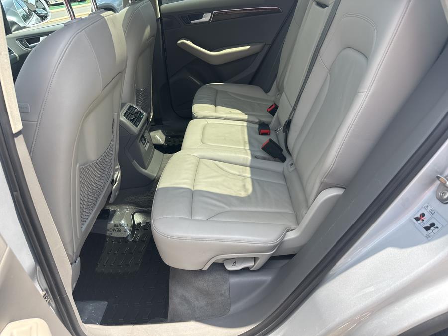 2011 Audi Q5 quattro 4dr 2.0T Premium, available for sale in Little Ferry, New Jersey | Victoria Preowned Autos Inc. Little Ferry, New Jersey 2011 Audi Q5 quattro 4dr 2.0T Premium, available for sale in Little Ferry, New Jersey | Victoria Preowned Autos Inc. Little Ferry, New Jersey