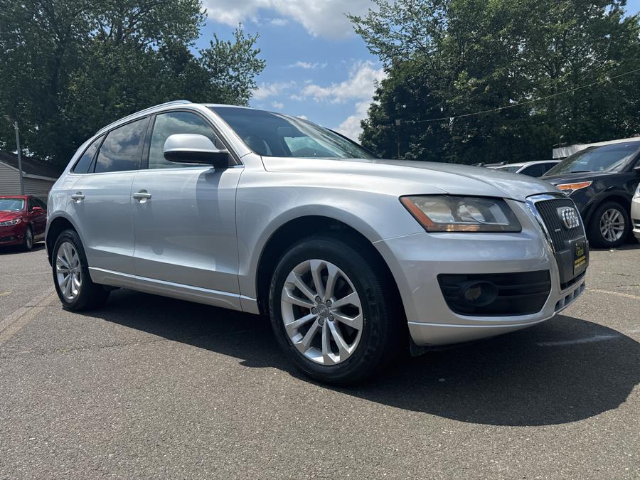 2011 Audi Q5 quattro 4dr 2.0T Premium, available for sale in Little Ferry, New Jersey | Victoria Preowned Autos Inc. Little Ferry, New Jersey 2011 Audi Q5 quattro 4dr 2.0T Premium, available for sale in Little Ferry, New Jersey | Victoria Preowned Autos Inc. Little Ferry, New Jersey