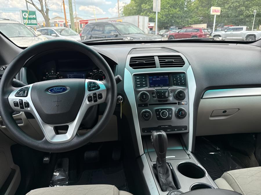 2014 Ford Explorer 4WD 4dr, available for sale in Little Ferry, New Jersey | Victoria Preowned Autos Inc. Little Ferry, New Jersey 2014 Ford Explorer 4WD 4dr, available for sale in Little Ferry, New Jersey | Victoria Preowned Autos Inc. Little Ferry, New Jersey