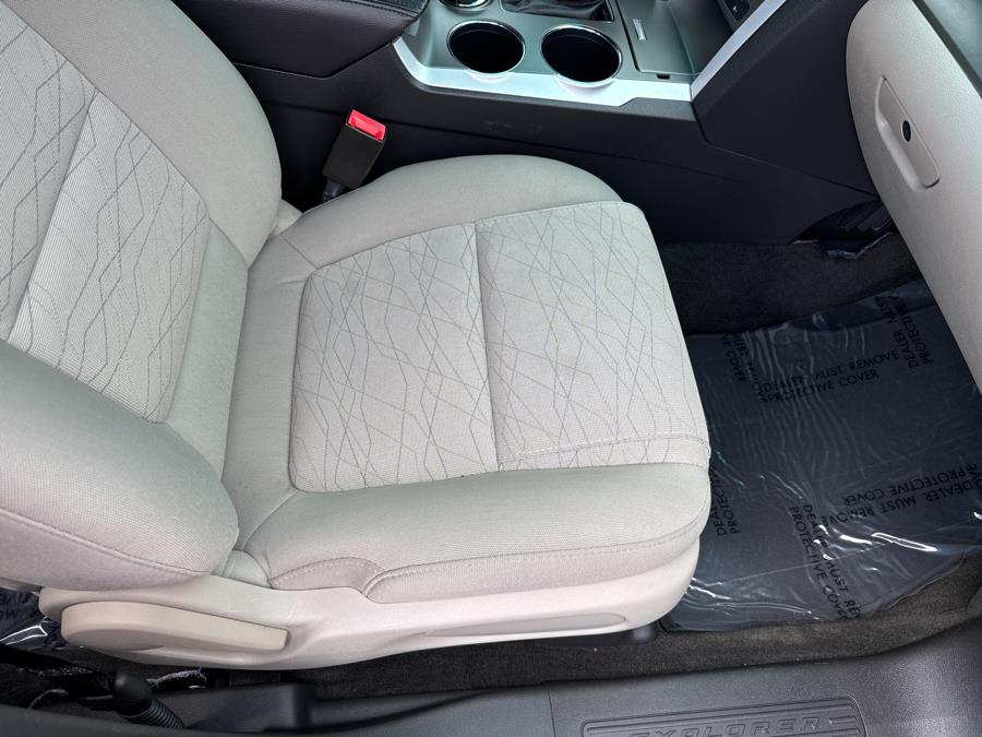 2014 Ford Explorer 4WD 4dr, available for sale in Little Ferry, New Jersey | Victoria Preowned Autos Inc. Little Ferry, New Jersey 2014 Ford Explorer 4WD 4dr, available for sale in Little Ferry, New Jersey | Victoria Preowned Autos Inc. Little Ferry, New Jersey