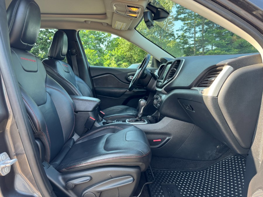 2015 Jeep Cherokee 4WD 4dr Trailhawk, available for sale in Ortonville, Michigan | Marsh Auto Sales LLC. Ortonville, Michigan 2015 Jeep Cherokee 4WD 4dr Trailhawk, available for sale in Ortonville, Michigan | Marsh Auto Sales LLC. Ortonville, Michigan