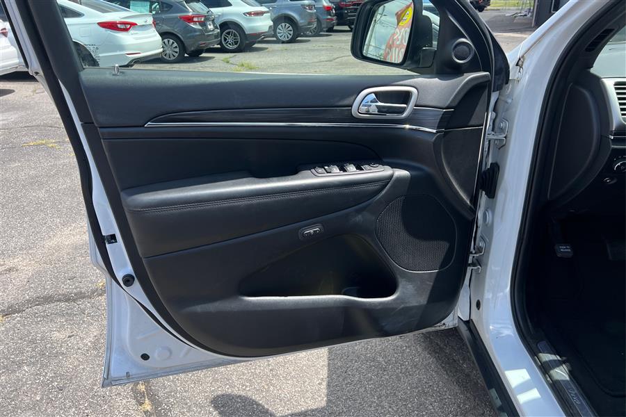 2022 Jeep Grand Cherokee WK Limited 4x4, available for sale in Lindenhurst, New York | Power Motor Group. Lindenhurst, New York 2022 Jeep Grand Cherokee WK Limited 4x4, available for sale in Lindenhurst, New York | Power Motor Group. Lindenhurst, New York