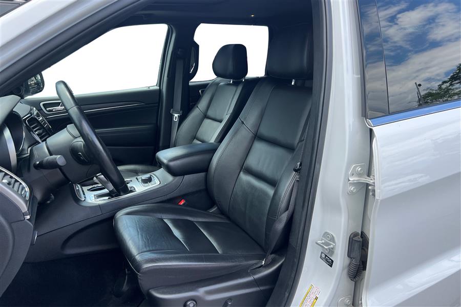 2022 Jeep Grand Cherokee WK Limited 4x4, available for sale in Lindenhurst, New York | Power Motor Group. Lindenhurst, New York 2022 Jeep Grand Cherokee WK Limited 4x4, available for sale in Lindenhurst, New York | Power Motor Group. Lindenhurst, New York