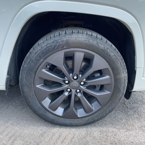 2019 Jeep Cherokee High Altitude 4x4, available for sale in Lindenhurst, New York | Power Motor Group. Lindenhurst, New York 2019 Jeep Cherokee High Altitude 4x4, available for sale in Lindenhurst, New York | Power Motor Group. Lindenhurst, New York