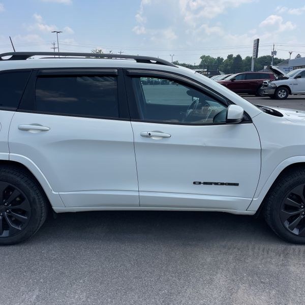 2019 Jeep Cherokee High Altitude 4x4, available for sale in Lindenhurst, New York | Power Motor Group. Lindenhurst, New York 2019 Jeep Cherokee High Altitude 4x4, available for sale in Lindenhurst, New York | Power Motor Group. Lindenhurst, New York