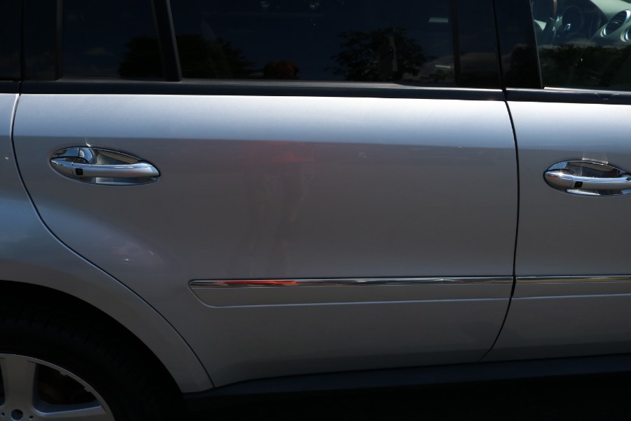 2009 Mercedes-Benz GL-Class 4MATIC 4dr 3.0L BlueTEC, available for sale in Bristol, Connecticut | Dealmax Motors LLC. Bristol, Connecticut 2009 Mercedes-Benz GL-Class 4MATIC 4dr 3.0L BlueTEC, available for sale in Bristol, Connecticut | Dealmax Motors LLC. Bristol, Connecticut