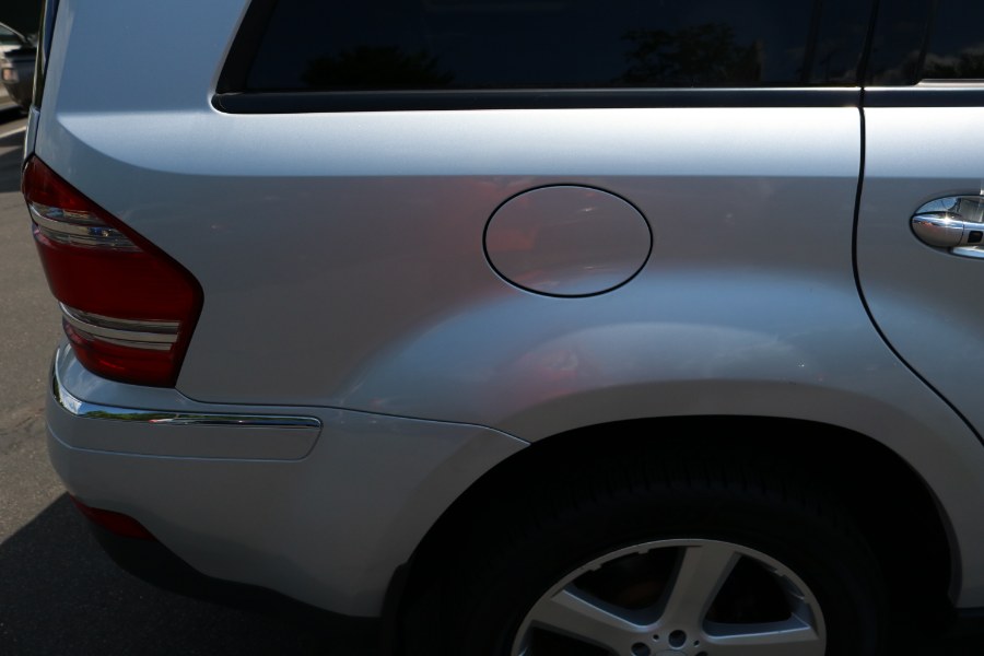 2009 Mercedes-Benz GL-Class 4MATIC 4dr 3.0L BlueTEC, available for sale in Bristol, Connecticut | Dealmax Motors LLC. Bristol, Connecticut 2009 Mercedes-Benz GL-Class 4MATIC 4dr 3.0L BlueTEC, available for sale in Bristol, Connecticut | Dealmax Motors LLC. Bristol, Connecticut