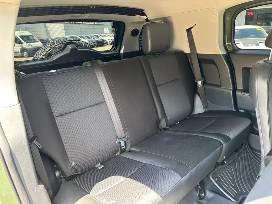 2012 Toyota FJ Cruiser 4WD 4dr Auto (Natl), available for sale in South Windsor, Connecticut | Mike And Tony Auto Sales, Inc. South Windsor, Connecticut 2012 Toyota FJ Cruiser 4WD 4dr Auto (Natl), available for sale in South Windsor, Connecticut | Mike And Tony Auto Sales, Inc. South Windsor, Connecticut