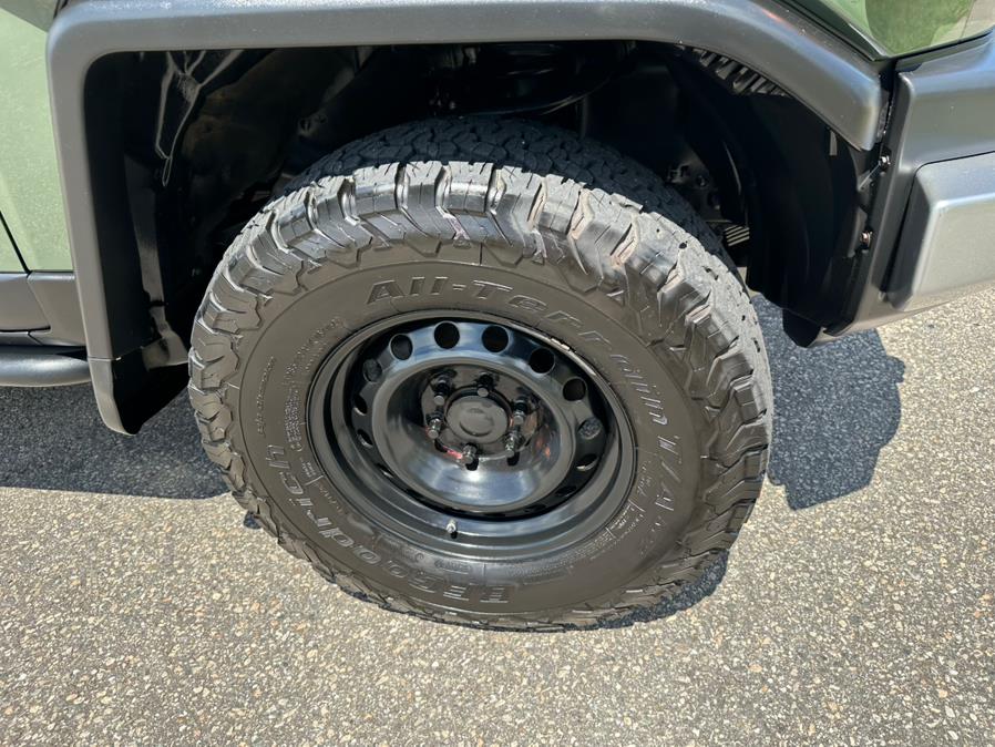 2012 Toyota FJ Cruiser 4WD 4dr Auto (Natl), available for sale in South Windsor, Connecticut | Mike And Tony Auto Sales, Inc. South Windsor, Connecticut 2012 Toyota FJ Cruiser 4WD 4dr Auto (Natl), available for sale in South Windsor, Connecticut | Mike And Tony Auto Sales, Inc. South Windsor, Connecticut