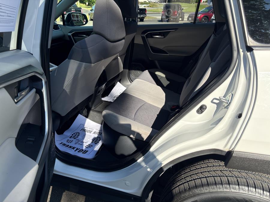 2019 Toyota RAV4 Hybrid XLE AWD (Natl), available for sale in Old Saybrook, Connecticut | Saybrook Auto Barn. Old Saybrook, Connecticut 2019 Toyota RAV4 Hybrid XLE AWD (Natl), available for sale in Old Saybrook, Connecticut | Saybrook Auto Barn. Old Saybrook, Connecticut