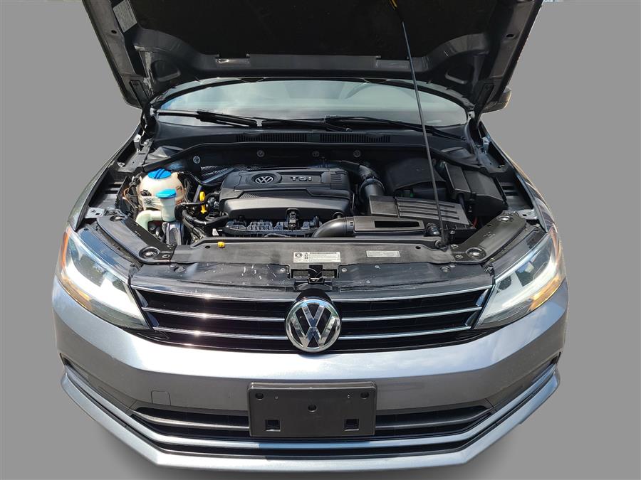 2015 Volkswagen Jetta Sedan 4dr Auto 1.8T Sport PZEV, available for sale in Canton, Connecticut | Lava Motors. Canton, Connecticut 2015 Volkswagen Jetta Sedan 4dr Auto 1.8T Sport PZEV, available for sale in Canton, Connecticut | Lava Motors. Canton, Connecticut