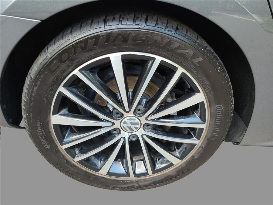 2015 Volkswagen Jetta Sedan 4dr Auto 1.8T Sport PZEV, available for sale in Canton, Connecticut | Lava Motors. Canton, Connecticut 2015 Volkswagen Jetta Sedan 4dr Auto 1.8T Sport PZEV, available for sale in Canton, Connecticut | Lava Motors. Canton, Connecticut