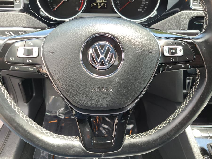 2015 Volkswagen Jetta Sedan 4dr Auto 1.8T Sport PZEV, available for sale in Canton, Connecticut | Lava Motors. Canton, Connecticut 2015 Volkswagen Jetta Sedan 4dr Auto 1.8T Sport PZEV, available for sale in Canton, Connecticut | Lava Motors. Canton, Connecticut