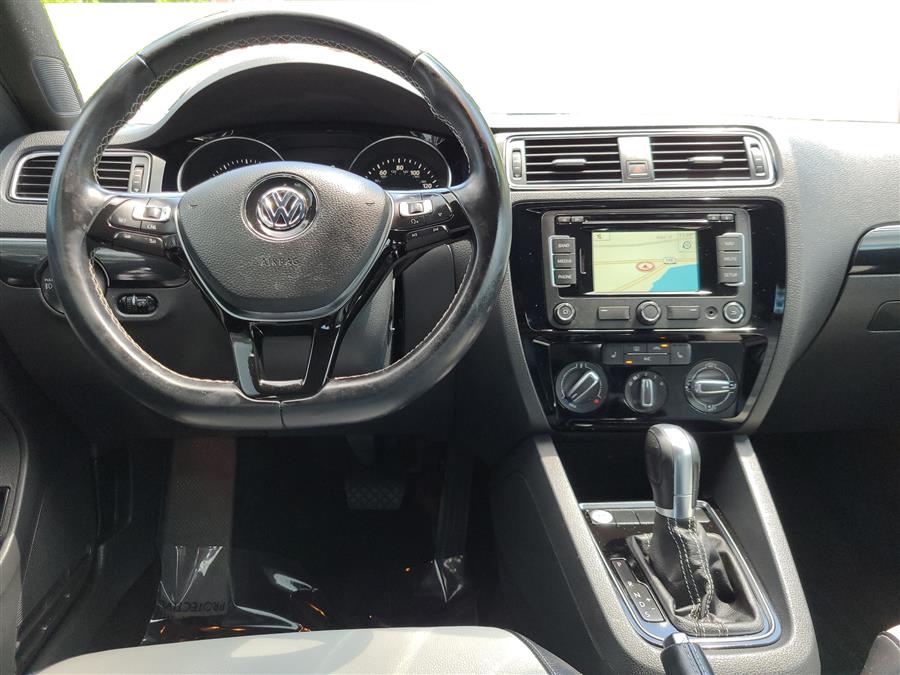 2015 Volkswagen Jetta Sedan 4dr Auto 1.8T Sport PZEV, available for sale in Canton, Connecticut | Lava Motors. Canton, Connecticut 2015 Volkswagen Jetta Sedan 4dr Auto 1.8T Sport PZEV, available for sale in Canton, Connecticut | Lava Motors. Canton, Connecticut