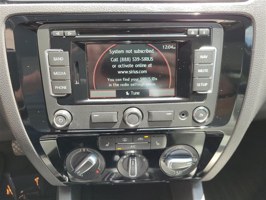 2015 Volkswagen Jetta Sedan 4dr Auto 1.8T Sport PZEV, available for sale in Canton, Connecticut | Lava Motors. Canton, Connecticut 2015 Volkswagen Jetta Sedan 4dr Auto 1.8T Sport PZEV, available for sale in Canton, Connecticut | Lava Motors. Canton, Connecticut