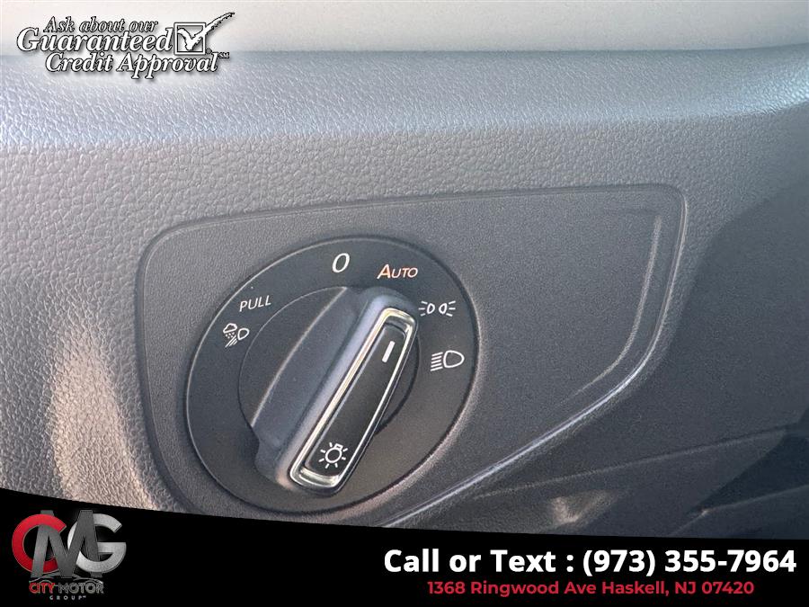 2021 Volkswagen Atlas Cross Sport 3.6L V6 SE w/Technology R-Line, available for sale in Haskell, New Jersey | City Motor Group Inc.. Haskell, New Jersey 2021 Volkswagen Atlas Cross Sport 3.6L V6 SE w/Technology R-Line, available for sale in Haskell, New Jersey | City Motor Group Inc.. Haskell, New Jersey