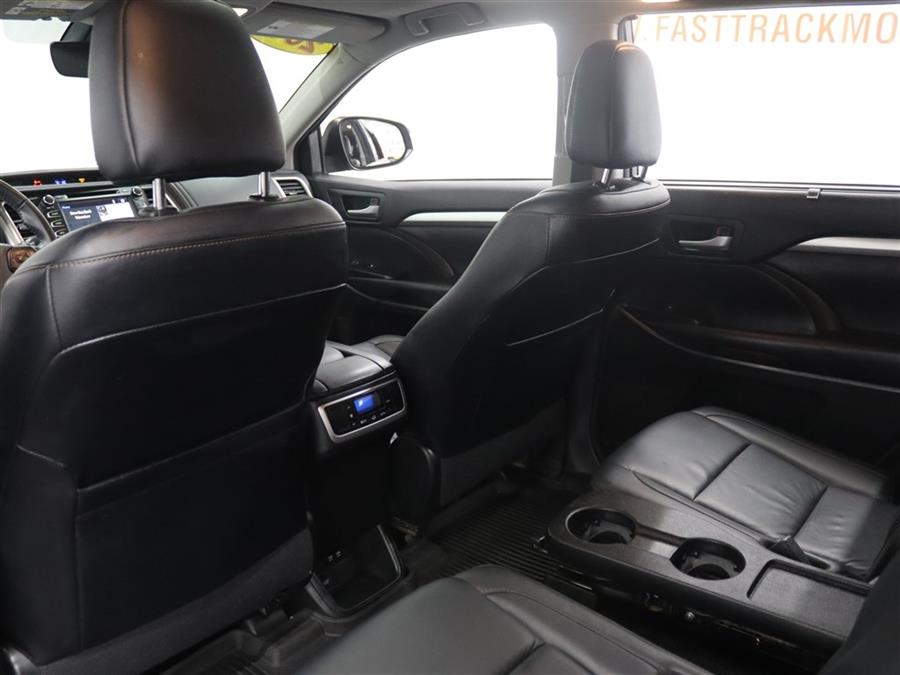 2017 Toyota Highlander XLE, available for sale in Paterson, New Jersey | Fast Track Motors. Paterson, New Jersey 2017 Toyota Highlander XLE, available for sale in Paterson, New Jersey | Fast Track Motors. Paterson, New Jersey