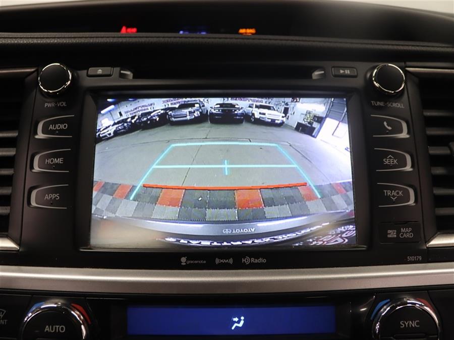 2017 Toyota Highlander XLE, available for sale in Paterson, New Jersey | Fast Track Motors. Paterson, New Jersey 2017 Toyota Highlander XLE, available for sale in Paterson, New Jersey | Fast Track Motors. Paterson, New Jersey