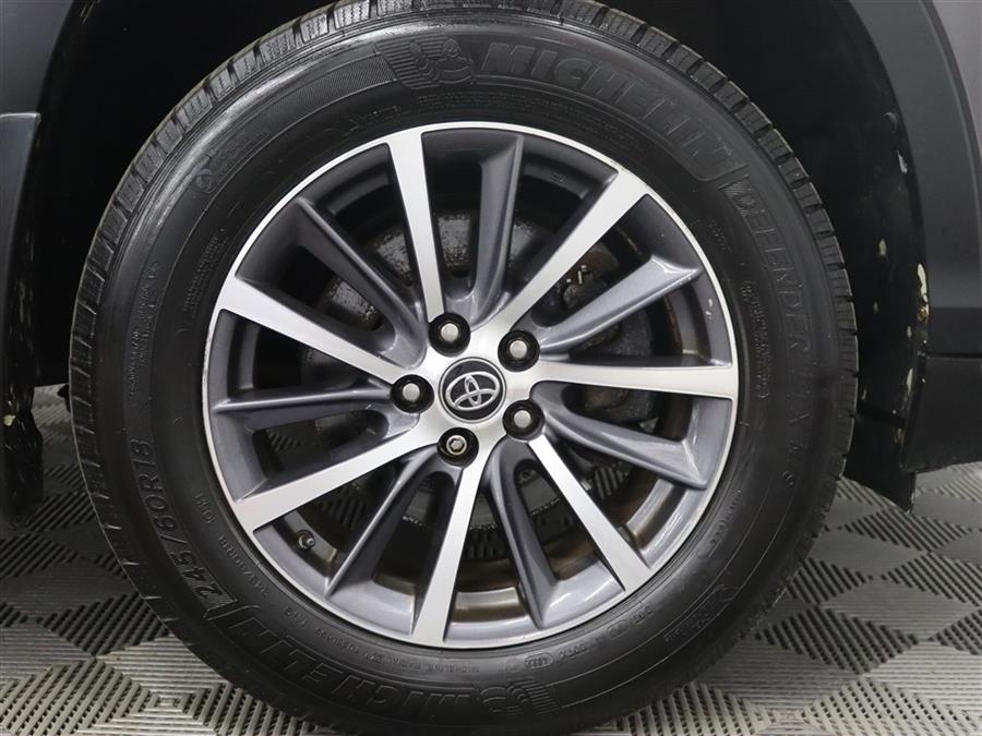 2017 Toyota Highlander XLE, available for sale in Paterson, New Jersey | Fast Track Motors. Paterson, New Jersey 2017 Toyota Highlander XLE, available for sale in Paterson, New Jersey | Fast Track Motors. Paterson, New Jersey