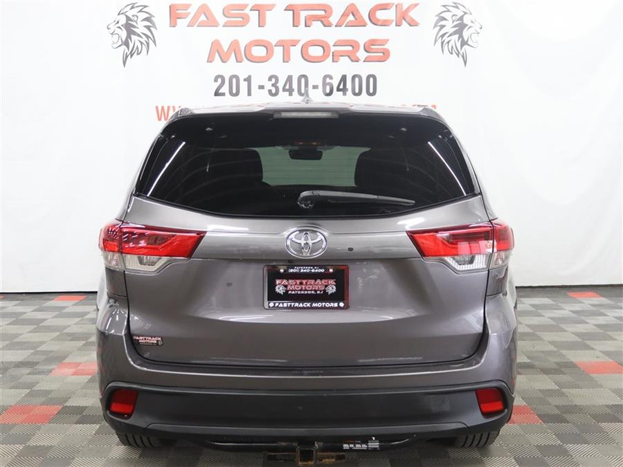2017 Toyota Highlander XLE photo 3