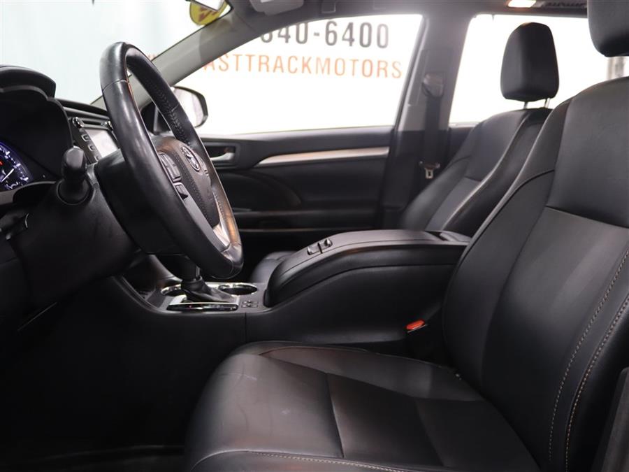 2017 Toyota Highlander XLE, available for sale in Paterson, New Jersey | Fast Track Motors. Paterson, New Jersey 2017 Toyota Highlander XLE, available for sale in Paterson, New Jersey | Fast Track Motors. Paterson, New Jersey