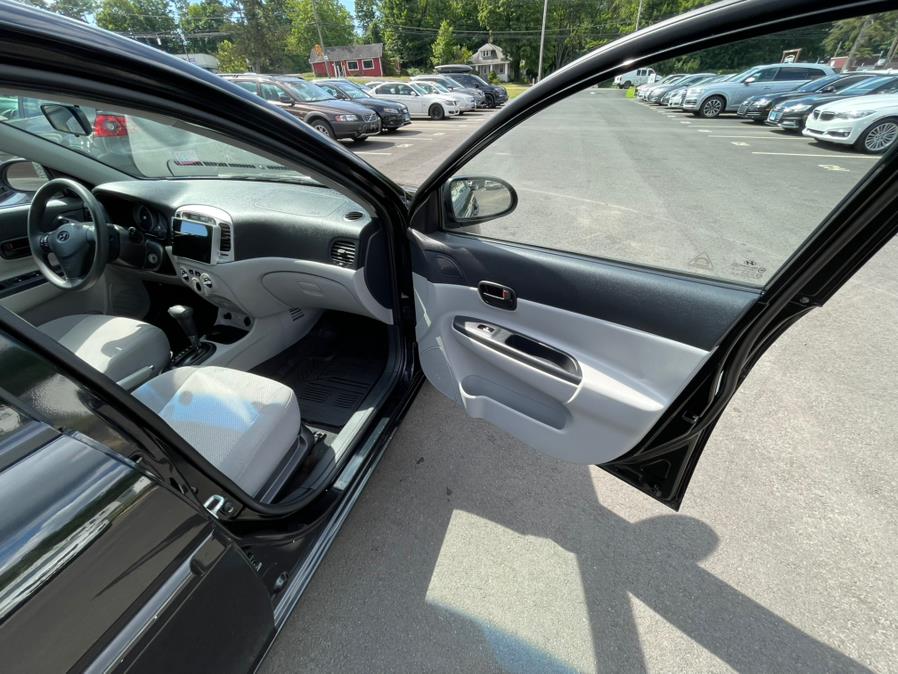 2009 Hyundai Accent 4dr Sdn Auto GLS, available for sale in North Branford, Connecticut | CarHavn. North Branford, Connecticut 2009 Hyundai Accent 4dr Sdn Auto GLS, available for sale in North Branford, Connecticut | CarHavn. North Branford, Connecticut