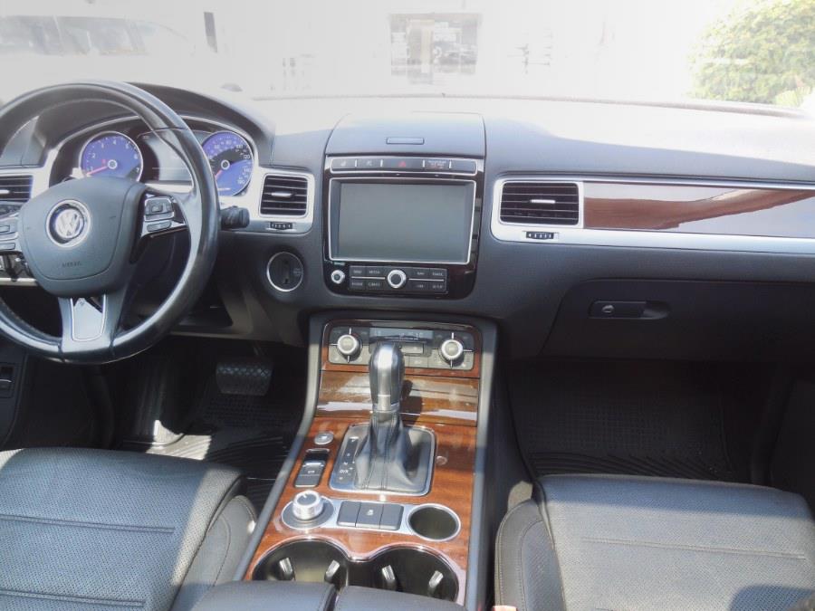2016 Volkswagen Touareg 4dr V6 Sport w/Technology, available for sale in Hawaiian Gardens, California | Luxe Motors. Hawaiian Gardens, California 2016 Volkswagen Touareg 4dr V6 Sport w/Technology, available for sale in Hawaiian Gardens, California | Luxe Motors. Hawaiian Gardens, California