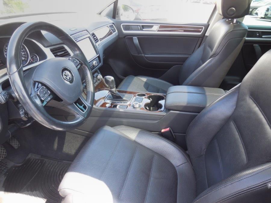 2016 Volkswagen Touareg 4dr V6 Sport w/Technology, available for sale in Hawaiian Gardens, California | Luxe Motors. Hawaiian Gardens, California 2016 Volkswagen Touareg 4dr V6 Sport w/Technology, available for sale in Hawaiian Gardens, California | Luxe Motors. Hawaiian Gardens, California