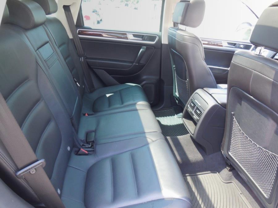 2016 Volkswagen Touareg 4dr V6 Sport w/Technology, available for sale in Hawaiian Gardens, California | Luxe Motors. Hawaiian Gardens, California 2016 Volkswagen Touareg 4dr V6 Sport w/Technology, available for sale in Hawaiian Gardens, California | Luxe Motors. Hawaiian Gardens, California