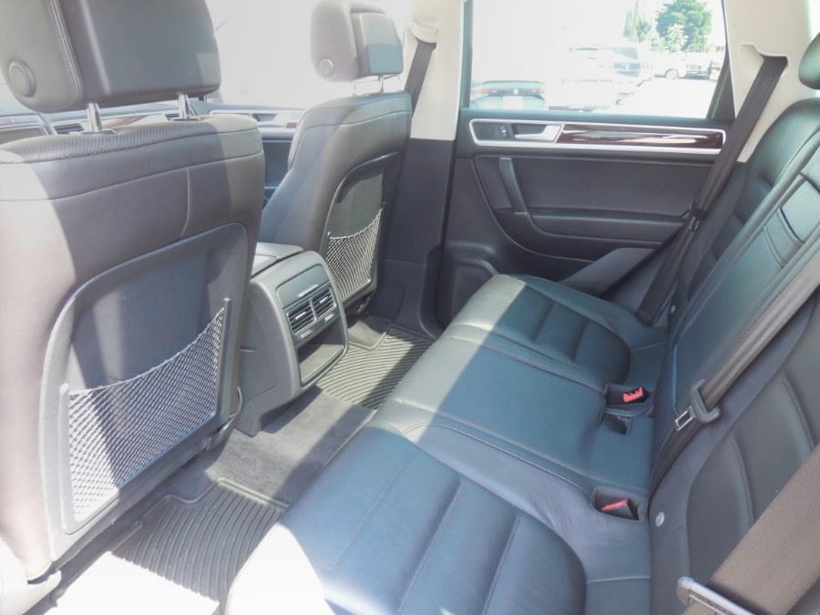 2016 Volkswagen Touareg 4dr V6 Sport w/Technology, available for sale in Hawaiian Gardens, California | Luxe Motors. Hawaiian Gardens, California 2016 Volkswagen Touareg 4dr V6 Sport w/Technology, available for sale in Hawaiian Gardens, California | Luxe Motors. Hawaiian Gardens, California