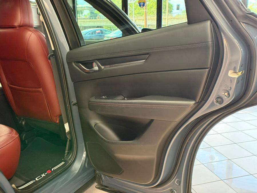 2022 Mazda CX-5 2.5 S Carbon Edition AWD, available for sale in Massapequa Park, New York | Power Motors East. Massapequa Park, New York 2022 Mazda CX-5 2.5 S Carbon Edition AWD, available for sale in Massapequa Park, New York | Power Motors East. Massapequa Park, New York