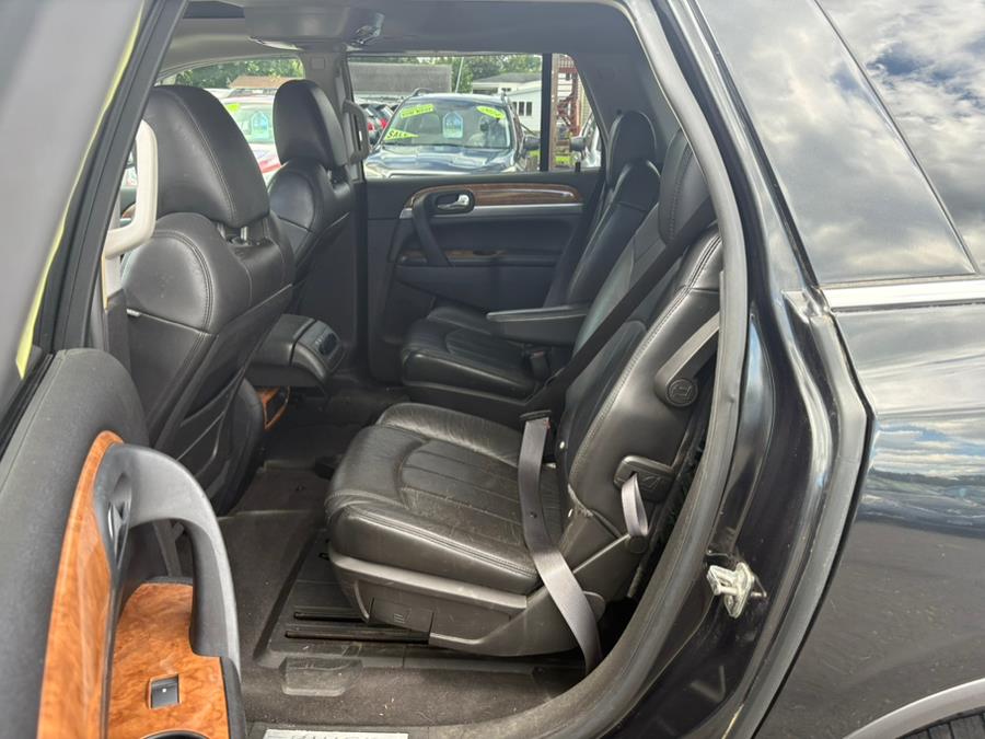 2008 Buick Enclave AWD 4dr CXL, available for sale in East Windsor, Connecticut | CT Car Co LLC. East Windsor, Connecticut 2008 Buick Enclave AWD 4dr CXL, available for sale in East Windsor, Connecticut | CT Car Co LLC. East Windsor, Connecticut