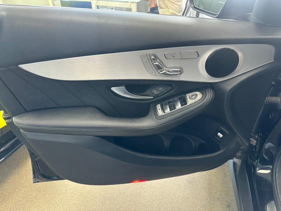 2022 Mercedes-Benz GLC GLC 300 SUV, available for sale in Inwood, New York | 5 Towns Drive. Inwood, New York 2022 Mercedes-Benz GLC GLC 300 SUV, available for sale in Inwood, New York | 5 Towns Drive. Inwood, New York
