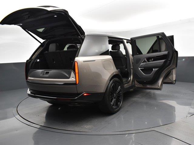 2023 Land Rover Range Rover SE, available for sale in Woodside, New York | Drive Central. Woodside, New York 2023 Land Rover Range Rover SE, available for sale in Woodside, New York | Drive Central. Woodside, New York