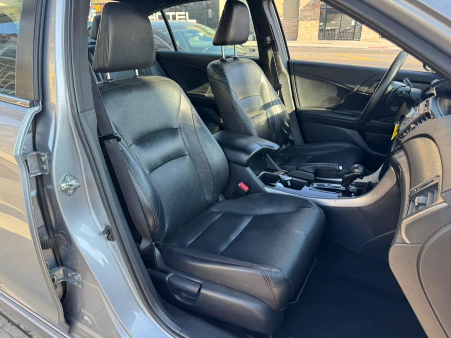 2017 Honda Accord Sedan Sport SE CVT, available for sale in Jamaica, New York | Sunrise Autoland. Jamaica, New York 2017 Honda Accord Sedan Sport SE CVT, available for sale in Jamaica, New York | Sunrise Autoland. Jamaica, New York