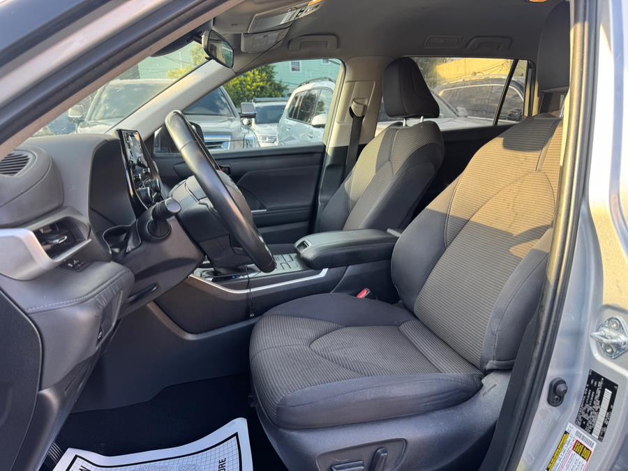 2022 Toyota Highlander LE AWD (Natl), available for sale in Jamaica, New York | Sunrise Autoland. Jamaica, New York 2022 Toyota Highlander LE AWD (Natl), available for sale in Jamaica, New York | Sunrise Autoland. Jamaica, New York