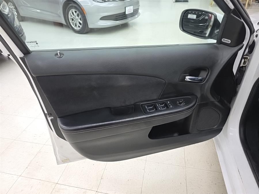2014 Chrysler 200 4dr Sdn Limited, available for sale in West Haven, Connecticut | Auto Fair Inc.. West Haven, Connecticut 2014 Chrysler 200 4dr Sdn Limited, available for sale in West Haven, Connecticut | Auto Fair Inc.. West Haven, Connecticut