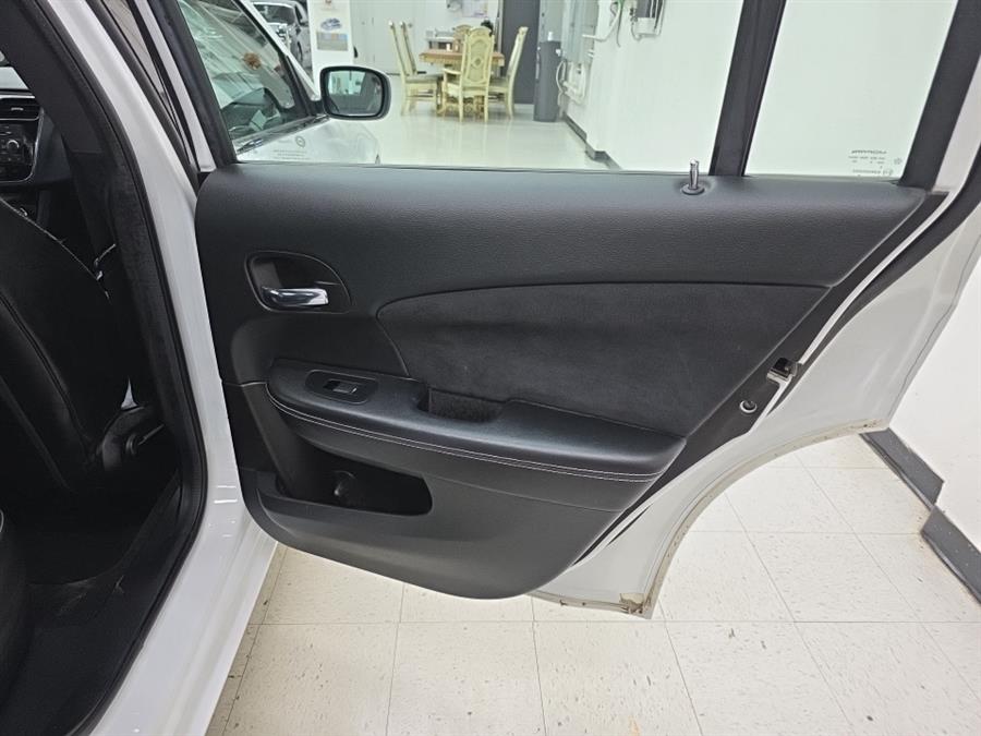 2014 Chrysler 200 4dr Sdn Limited, available for sale in West Haven, Connecticut | Auto Fair Inc.. West Haven, Connecticut 2014 Chrysler 200 4dr Sdn Limited, available for sale in West Haven, Connecticut | Auto Fair Inc.. West Haven, Connecticut