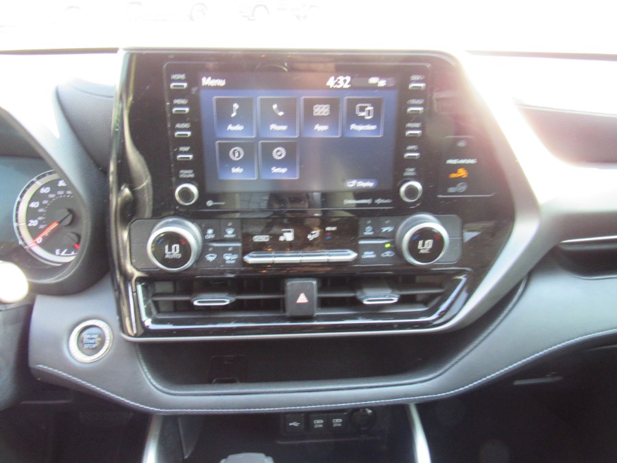 2021 Toyota Highlander LE, available for sale in Worcester, Massachusetts | Hilario's Auto Sales Inc.. Worcester, Massachusetts 2021 Toyota Highlander LE, available for sale in Worcester, Massachusetts | Hilario's Auto Sales Inc.. Worcester, Massachusetts