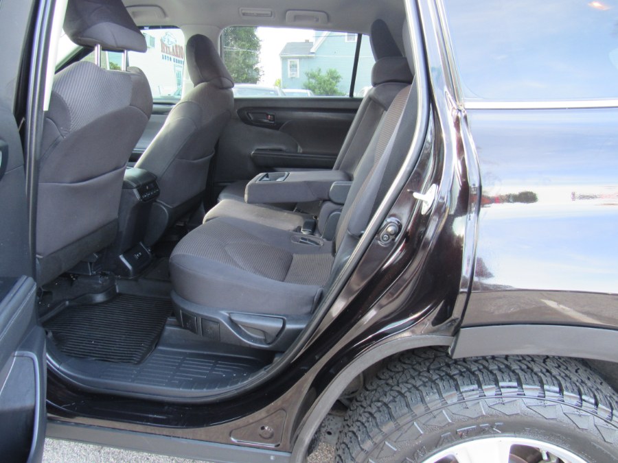 2021 Toyota Highlander LE, available for sale in Worcester, Massachusetts | Hilario's Auto Sales Inc.. Worcester, Massachusetts 2021 Toyota Highlander LE, available for sale in Worcester, Massachusetts | Hilario's Auto Sales Inc.. Worcester, Massachusetts